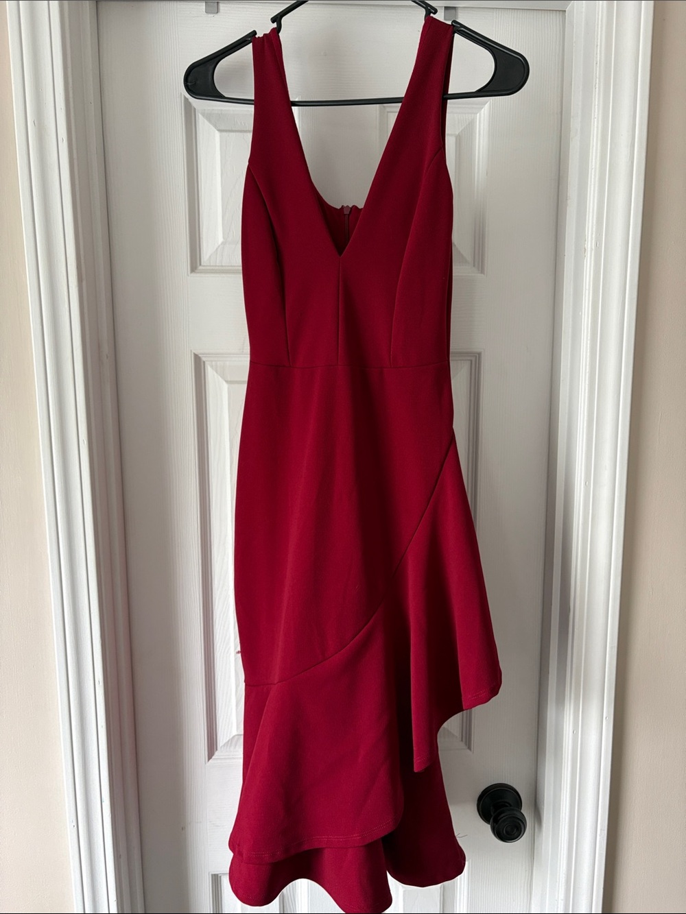 Lulu’s Elegant Red V-Neck Ruffled Hem Women's Dress